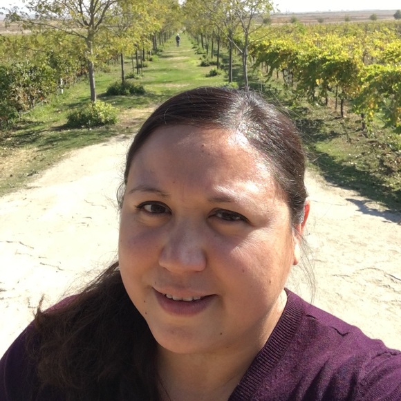 Meet your Posher, Daniela - Picture 1 of 1